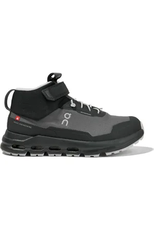 On Running Sneakers con logo