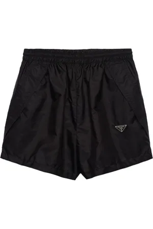 Prada Shorts con logo