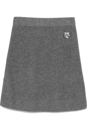 Maison Kitsuné Gonna a coste corta con applicazione Bold Fox Head