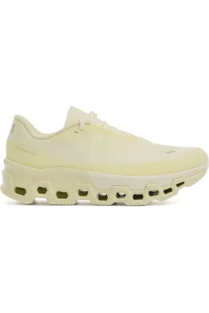 On Running Sneakers Cloudmonster 2