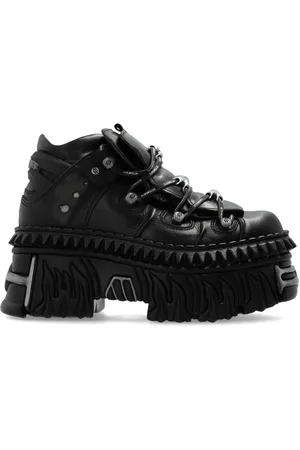 Vetements Sneakers x New Rock