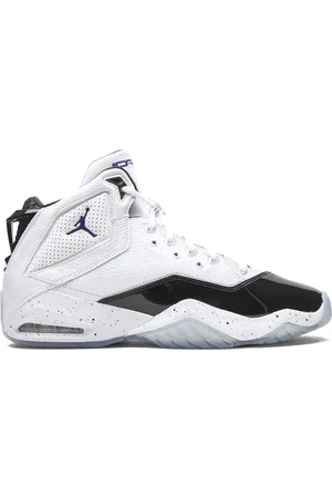 Jordan Sneakers B