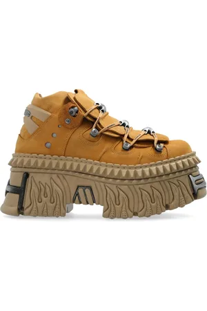 Vetements Sneakers x New Rock