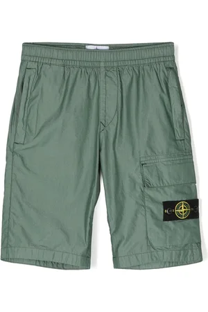 Stone Island Shorts con applicazione