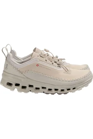 On Running Sneakers Cloudaway 2