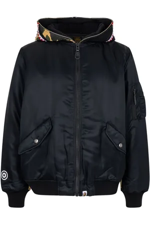 A Bathing Ape Bomber MA-1 con cappuccio a forma di squalo