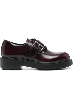 Prada Brogues con fibbia
