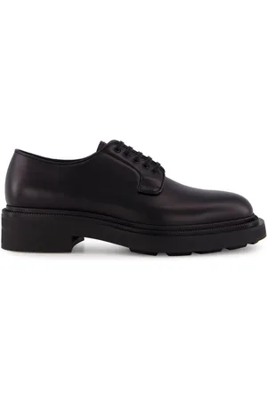 Prada Stringate in pelle