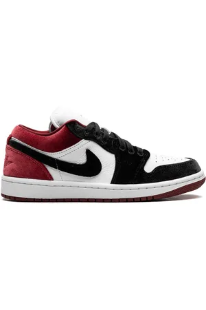 Jordan Sneakers 1 Low SE Velvet Black Toe - Black/White/Team Red