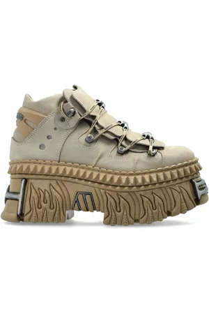 Vetements Sneakers New Rock Edition