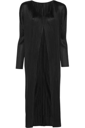 PLEATS PLEASE ISSEY MIYAKE Cappotto pliss??