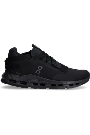 On Running Sneakers Cloudnova 2