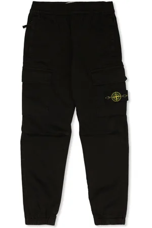 Stone Island Pantaloni con applicazione Compass