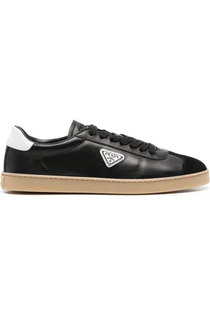 Prada Sneakers in pelle