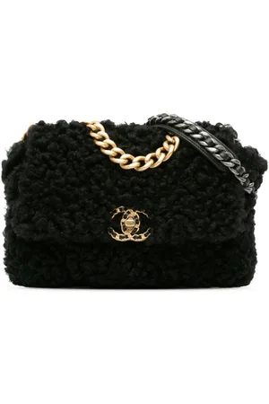 CHANEL Borsa a tracolla 19 Flap media in shearling 2020