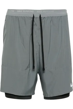 Nike Shorts sportivi Swoosh