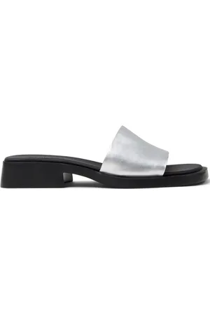Camper Mules Dana