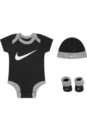 Nike Set di 3 pezzi con stampa Swoosh