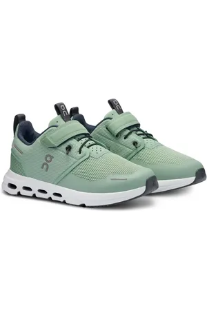 On Running Sneakers On Cloud Play