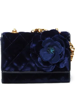 CHANEL Borsa a spalla in velluto anni 