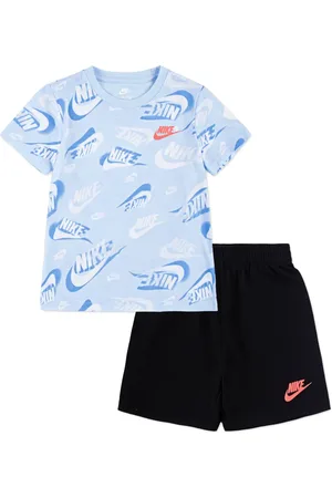 Nike Set con shorts e logo