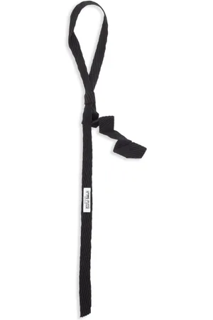 Issey Miyake Cravatta con applicazione