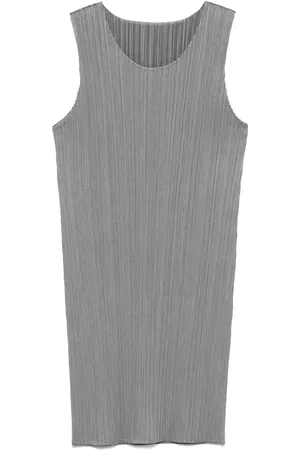 PLEATS PLEASE ISSEY MIYAKE Abito corto pliss??