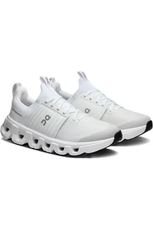 On Running Sneakers Cloudswift