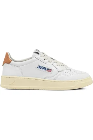 Autry Sneakers Medalist Low WMNS "White/Sandstorm"