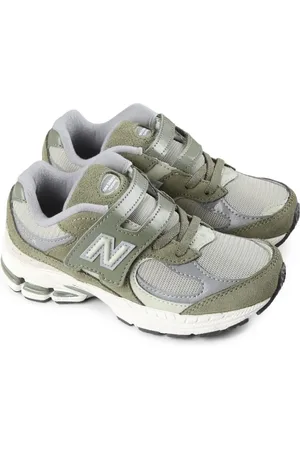 New Balance Sneakers 2002