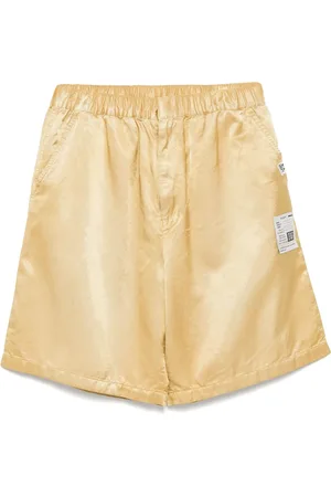 Maison Mihara Yasuhiro Shorts con applicazione logo