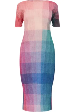 PLEATS PLEASE ISSEY MIYAKE Abito midi pliss??