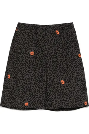 UNDERCOVER Shorts con stampa