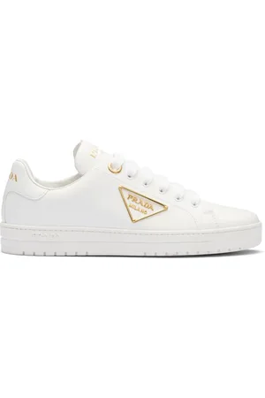 Prada Sneakers con placca logo