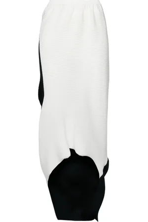 Issey Miyake Gonna Aerate asimmetrica