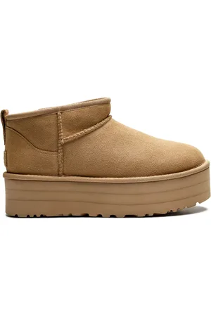 UGG Stivali Classic Ultra Mini con plateau