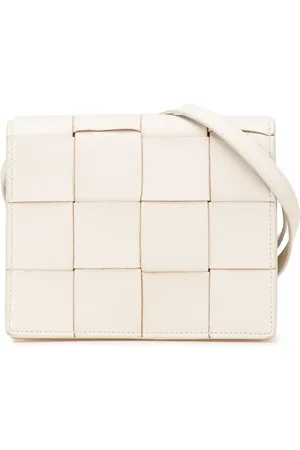 Bottega Veneta Borsa a tracolla Cassette Maxi Intrecciato mini in pelle di agnello 2021-2024