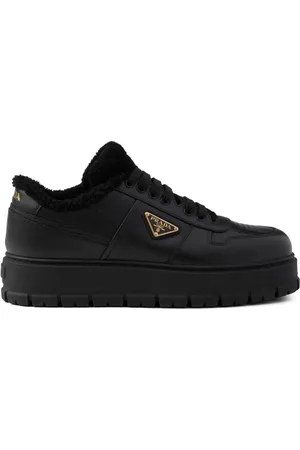 Prada Sneakers in pelle con shearling