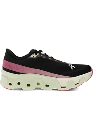 On Running Sneakers Cloudmonster Hyper