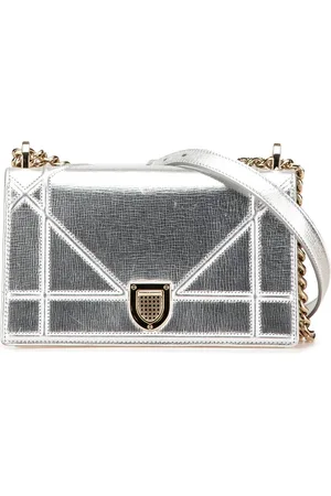 Dior Borsa a tracolla Diorama piccola in pelle di vitello zigrinata metallizzata con battente 2016