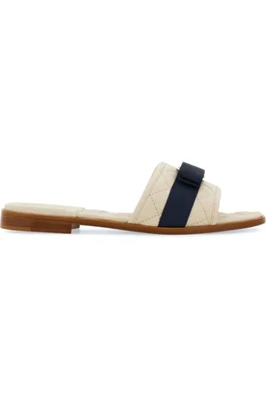 Salvatore Ferragamo Sandali slides con fiocco Vara