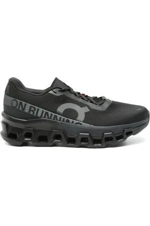 On Running Sneakers Cloudmonster 2