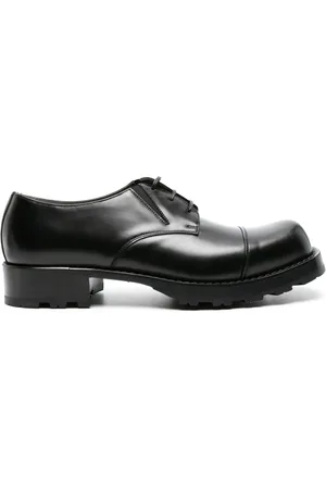 Random Identities Derby in pelle