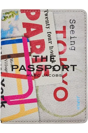 Marc Jacobs The Brochure passport case