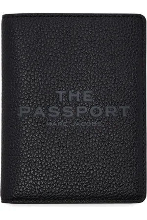 Marc Jacobs The Leather Passport Case