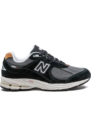 New Balance Sneakers 2002R