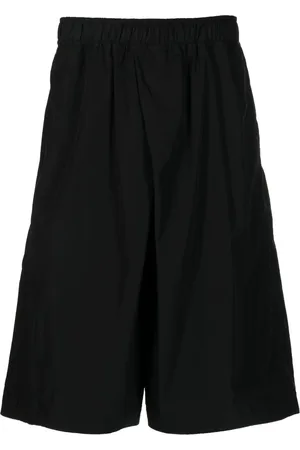 JULIUS Shorts Tucked Typewriter
