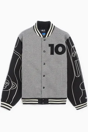 New Era X FOOTDISTRICT 10th Anniversary Unisex Varsity Jacket Ref. 13081983 Colore Taglia XS