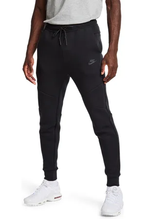 Nike Tech Fleece male Pantaloni - Nero - Foot Locker