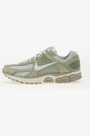 Nike Sneakers Zoom Vomero 5 / EUR 41